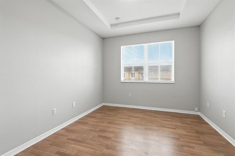 Image 22 of 42 For 24055 109th Ct