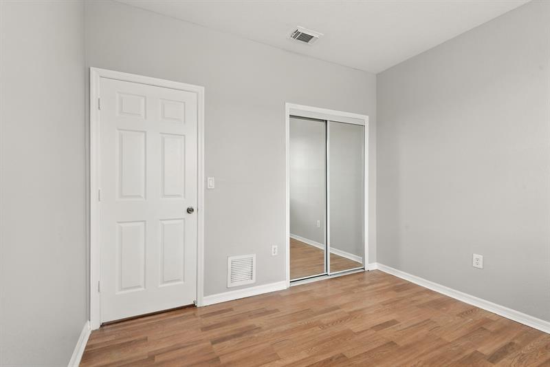 Image 31 of 42 For 24055 109th Ct