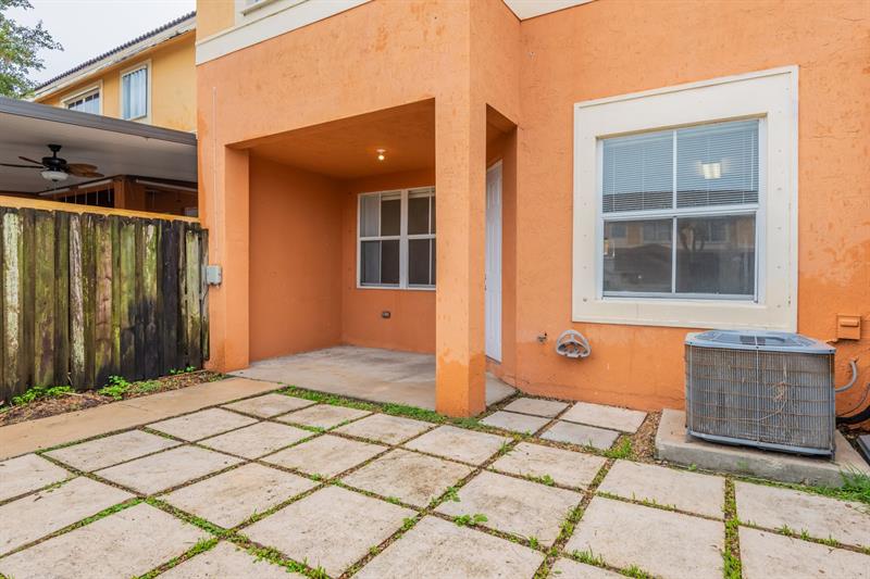 Image 34 of 42 For 24055 109th Ct