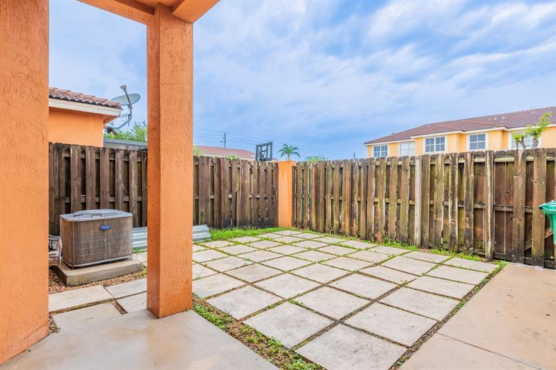 Image 36 of 42 For 24055 109th Ct