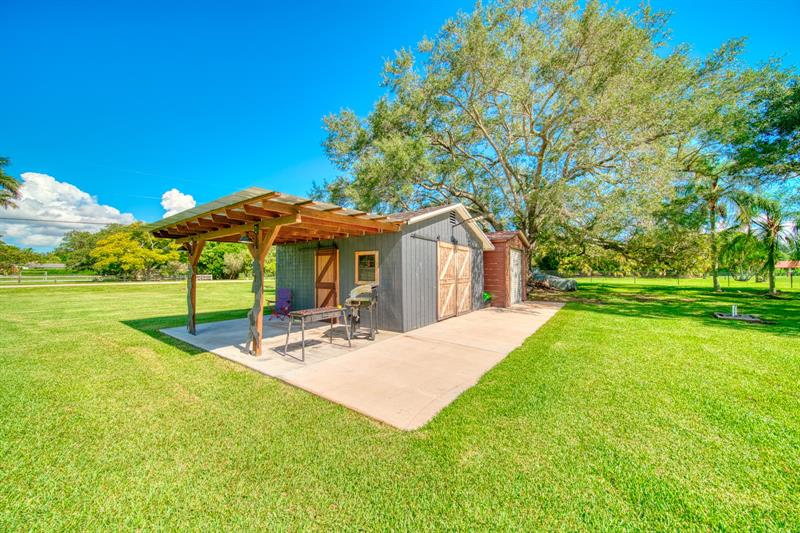 Image 36 of 38 For 20421 50th Pl