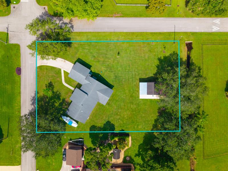 Image 4 of 38 For 20421 50th Pl