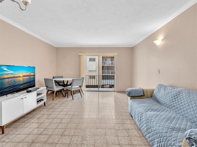 Image 13 of 41 For 1075 68th St  203