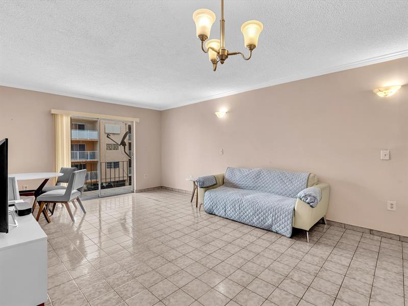 Image 15 of 41 For 1075 68th St  203