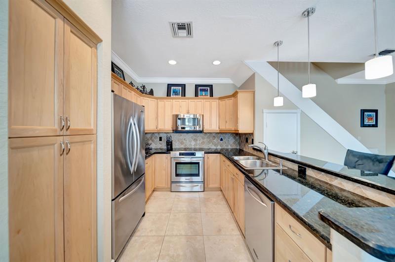 Image 3 of 63 For 607 5th Ave  