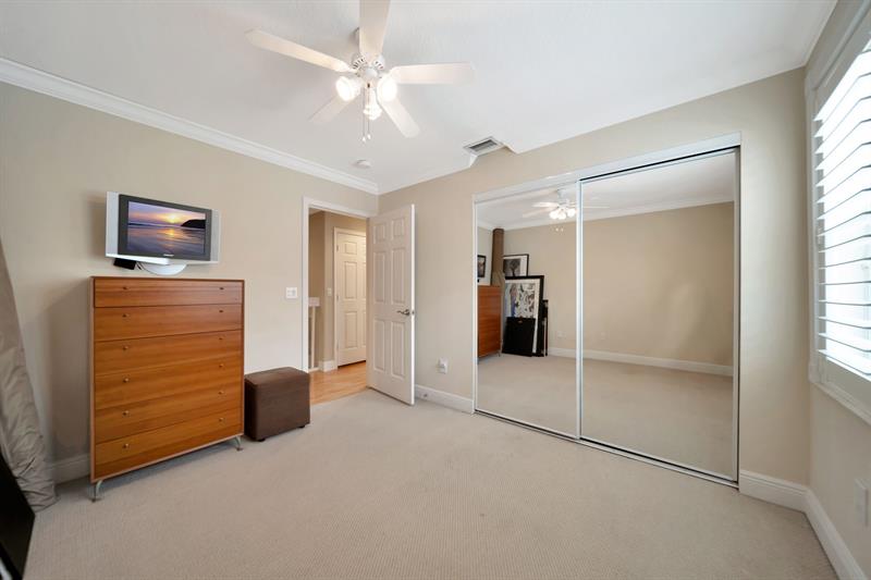 Image 34 of 63 For 607 5th Ave  