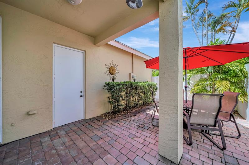 Image 41 of 63 For 607 5th Ave  