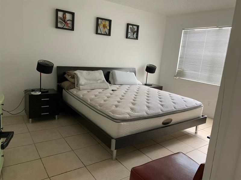 Image 18 of 27 For 2900 22nd Ave  502