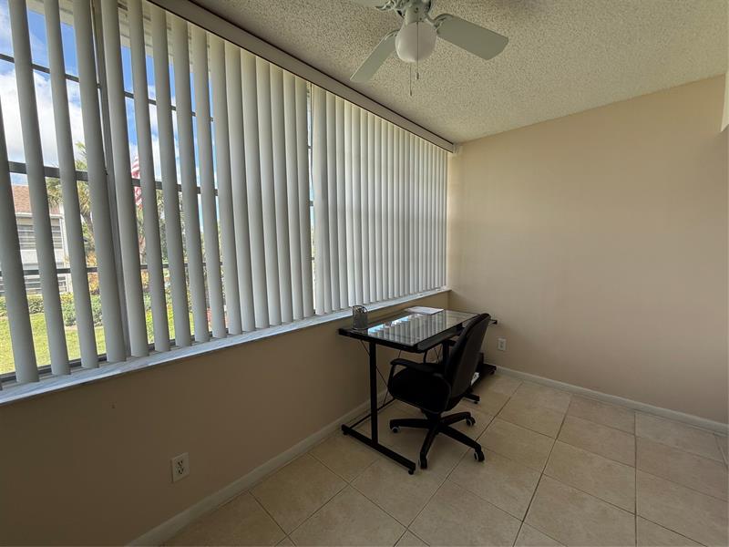 Image 22 of 27 For 2900 22nd Ave  502