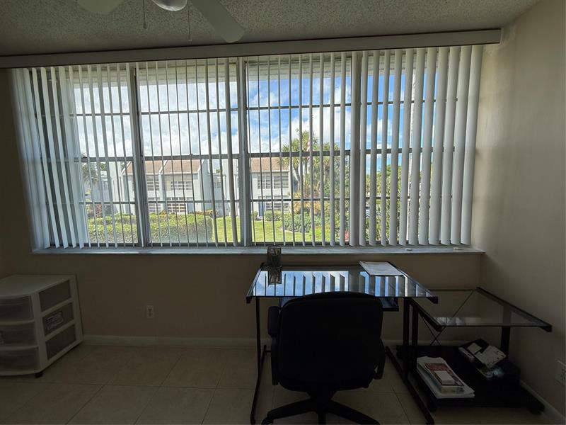 Image 24 of 27 For 2900 22nd Ave  502