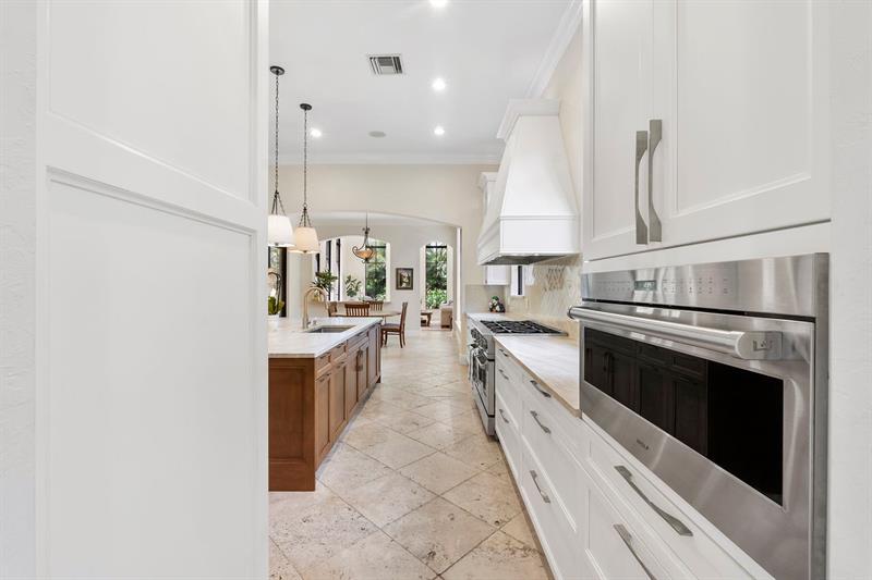Image 13 of 90 For 9659 Clemmons St
