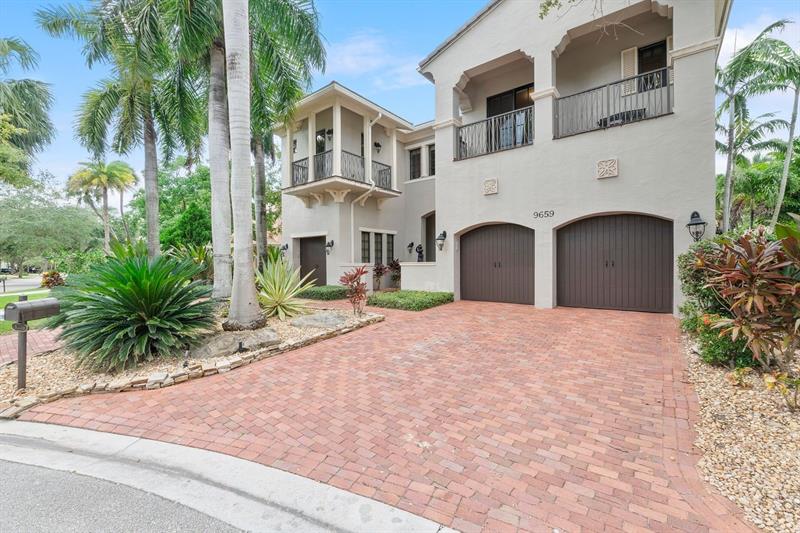 Image 3 of 90 For 9659 Clemmons St