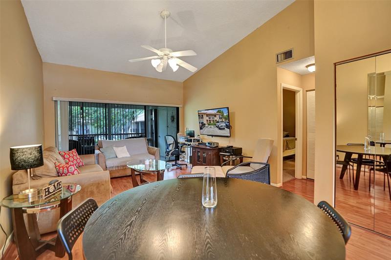 Image 14 of 52 For 2233 15th St  220
