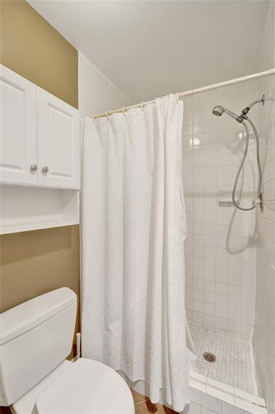 Image 25 of 52 For 2233 15th St  220