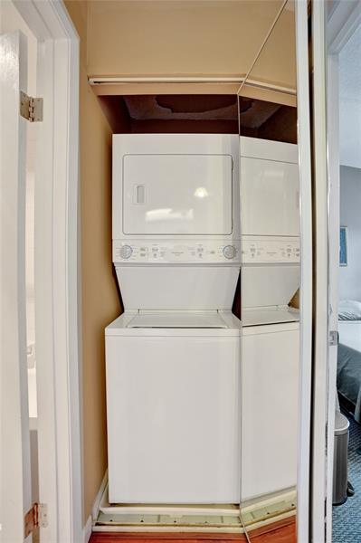 Image 36 of 52 For 2233 15th St  220