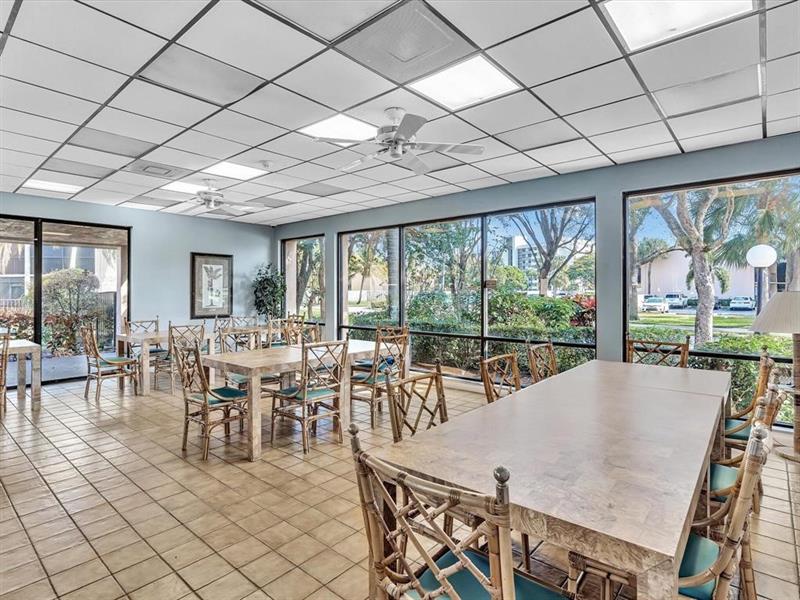 Image 45 of 52 For 2233 15th St  220
