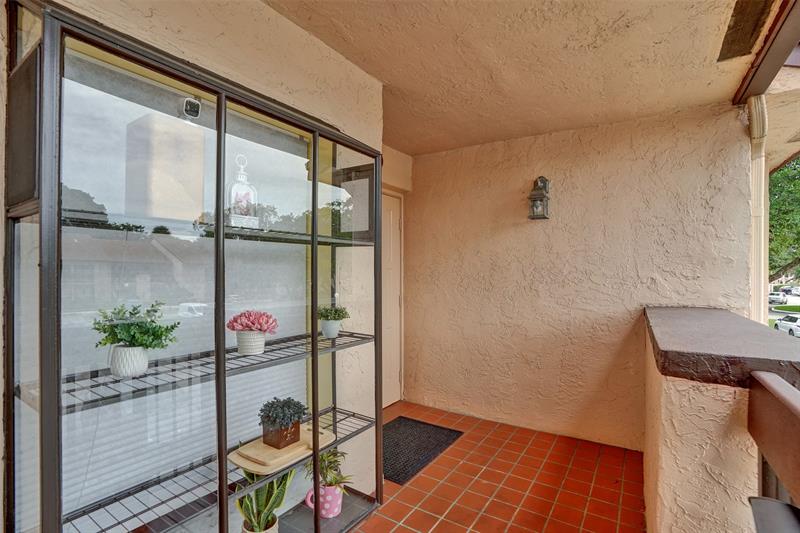 Image 6 of 52 For 2233 15th St  220