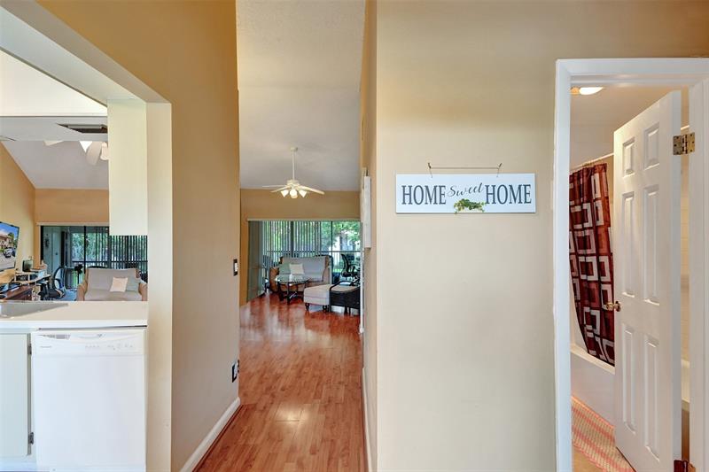 Image 7 of 52 For 2233 15th St  220