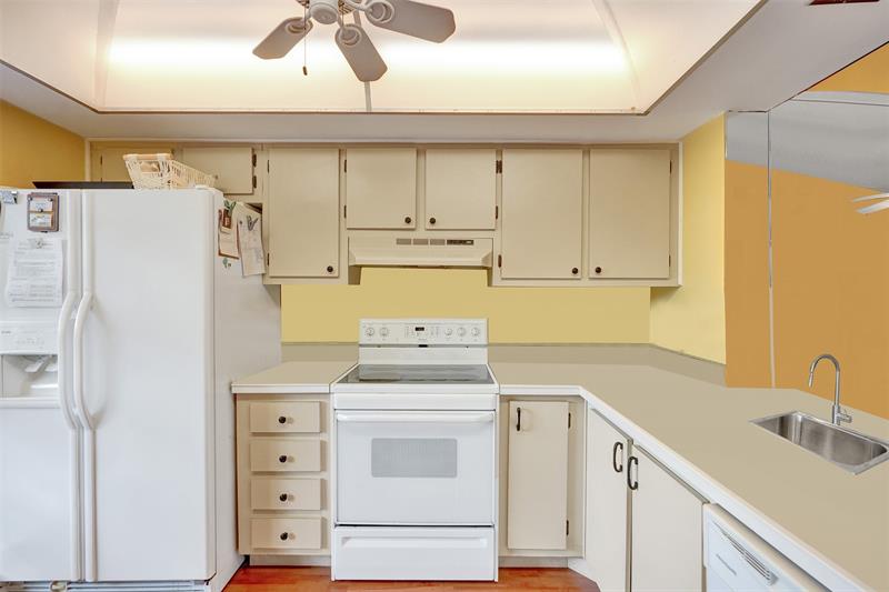 Image 8 of 52 For 2233 15th St  220