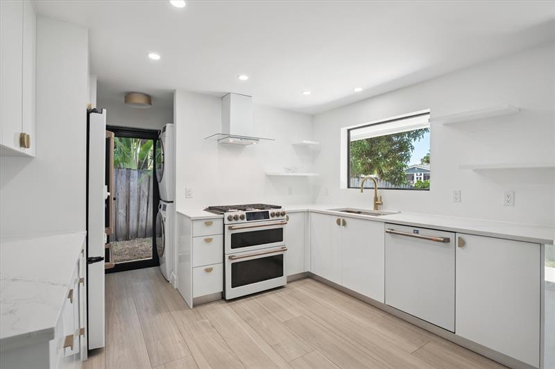 Image 10 of 22 For 1789 35th St