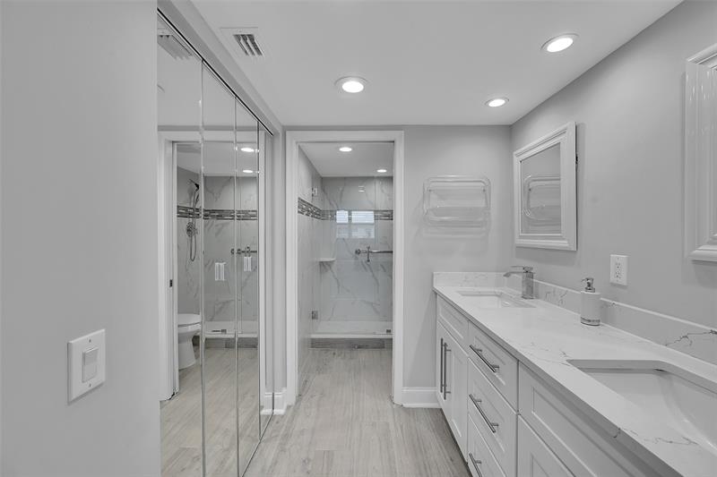 Image 23 of 43 For 1701 Andros Isle  G4