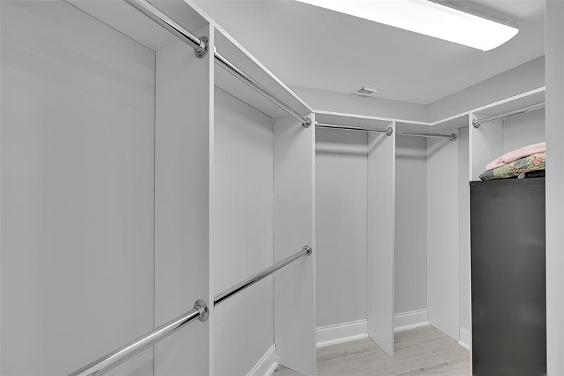 Image 26 of 43 For 1701 Andros Isle  G4