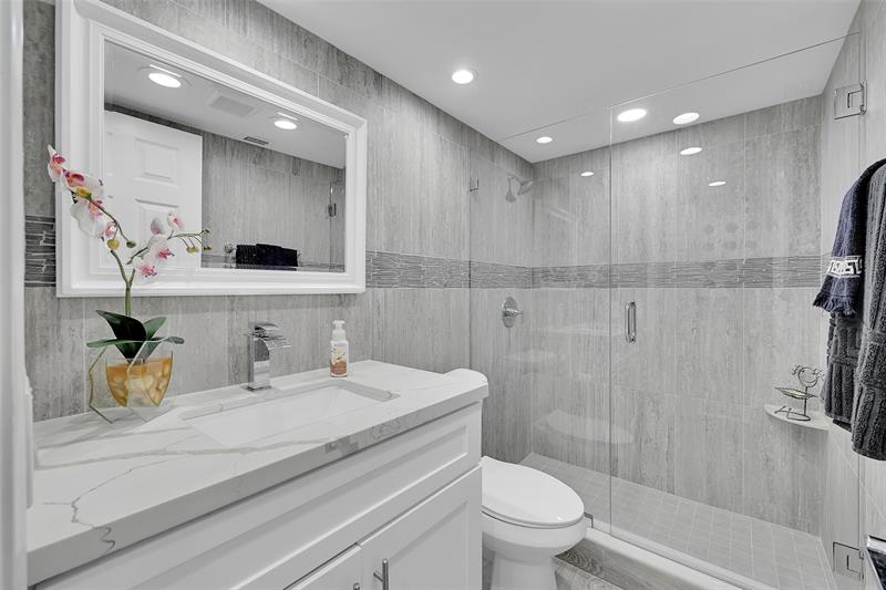 Image 28 of 43 For 1701 Andros Isle  G4