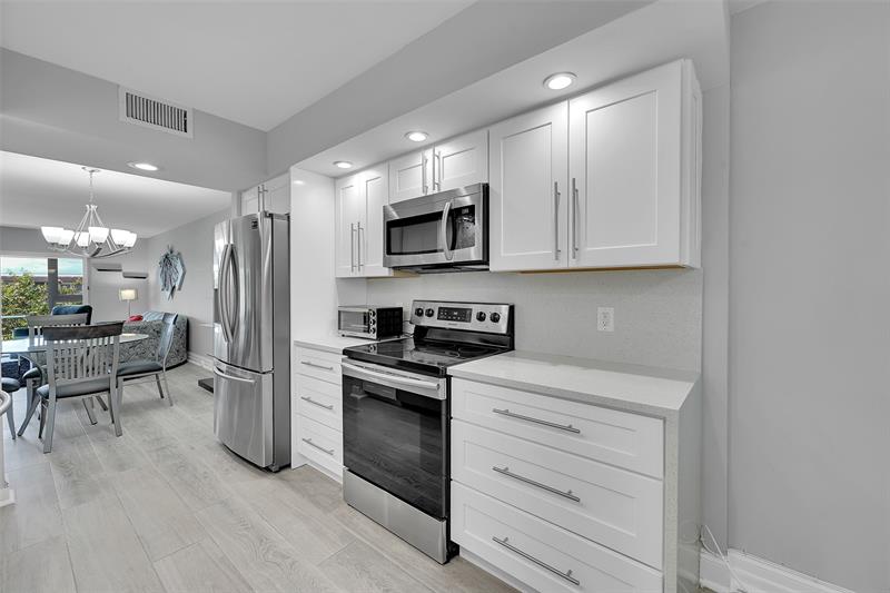 Image 4 of 43 For 1701 Andros Isle  G4