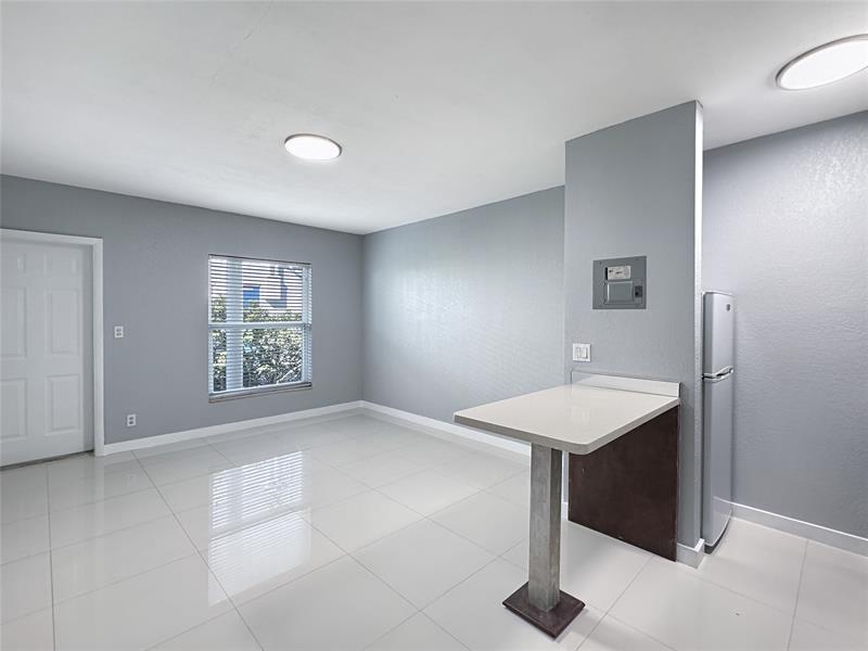 Image 10 of 17 For 1503 4th Ct  3