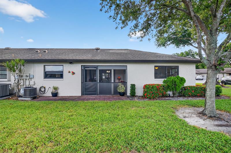 Image 26 of 37 For 4725 Greentree Cir  A
