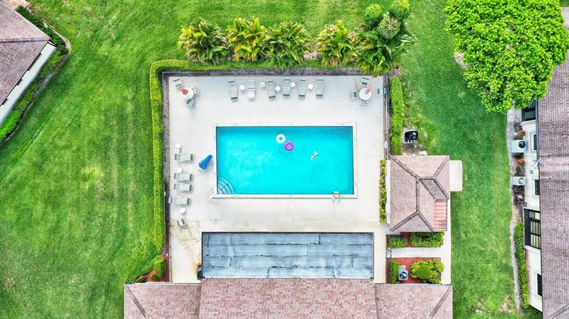 Image 30 of 37 For 4725 Greentree Cir  A
