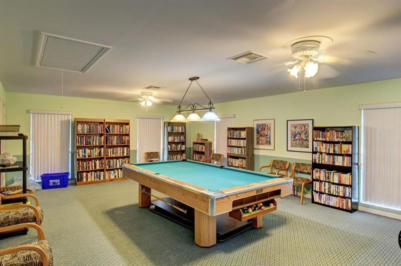 Image 33 of 37 For 4725 Greentree Cir  A