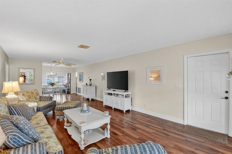 Image 6 of 37 For 4725 Greentree Cir  A
