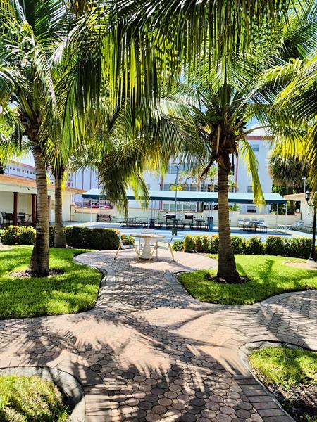 Image 36 of 37 For 4000 44th  106