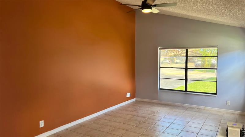 Image 6 of 29 For 4443 Willow Pond Rd  A