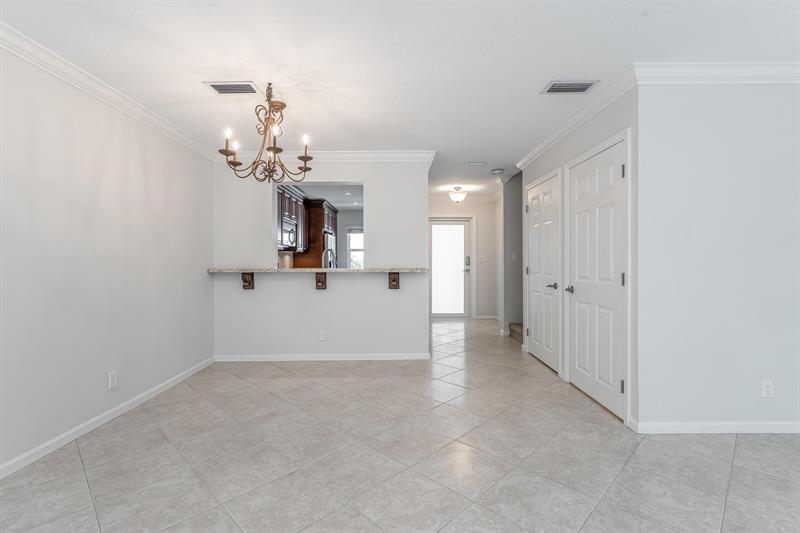 Image 15 of 42 For 801 16th Ct  11