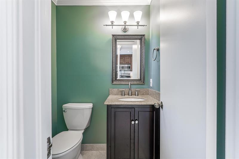 Image 24 of 42 For 801 16th Ct  11