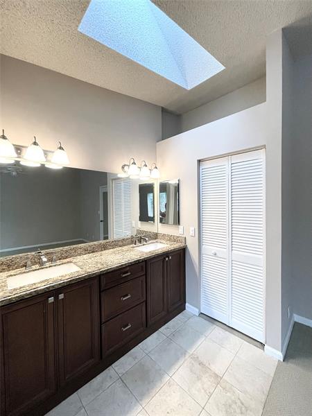 Image 29 of 42 For 801 16th Ct  11
