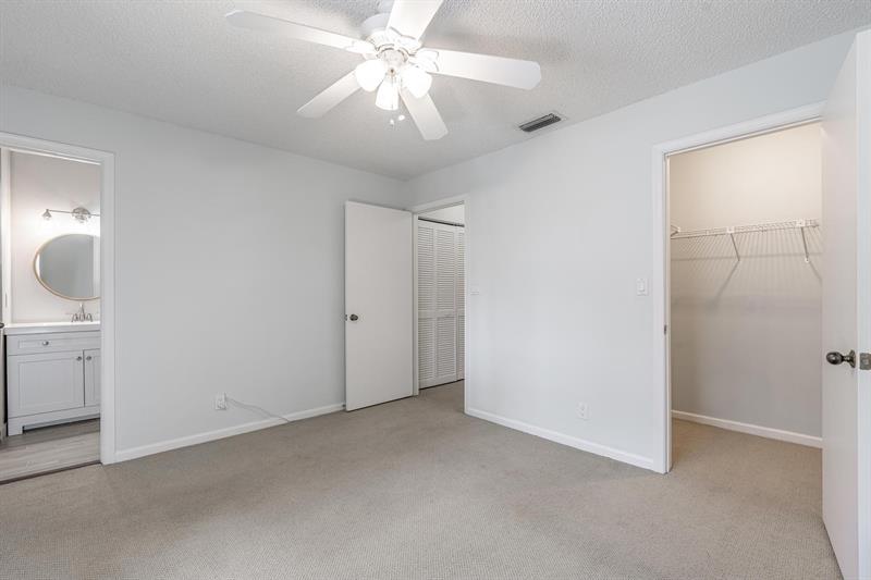 Image 32 of 42 For 801 16th Ct  11