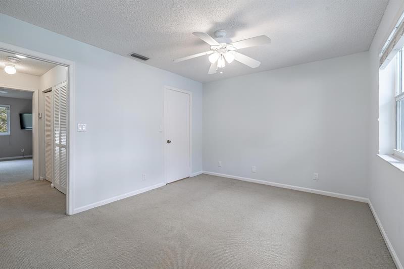 Image 33 of 42 For 801 16th Ct  11