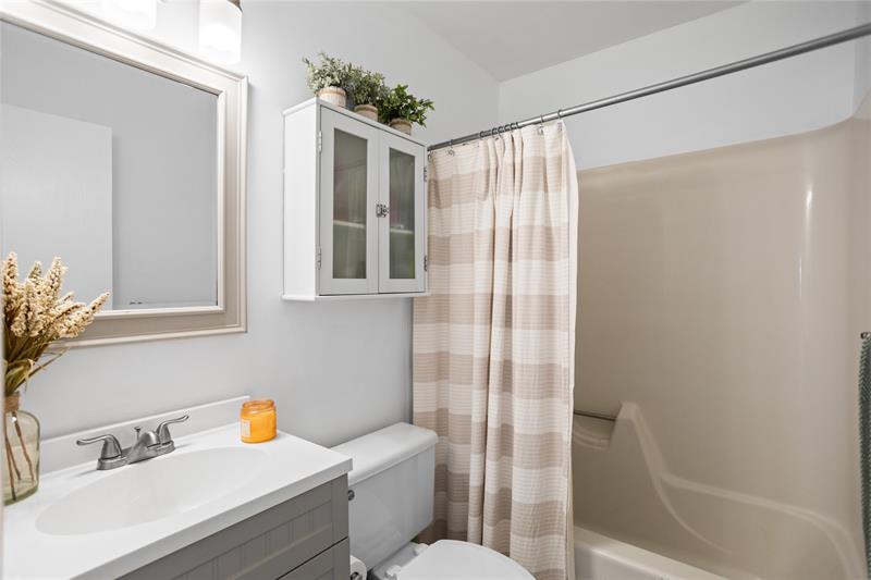 Image 17 of 23 For 8211 13th Ct