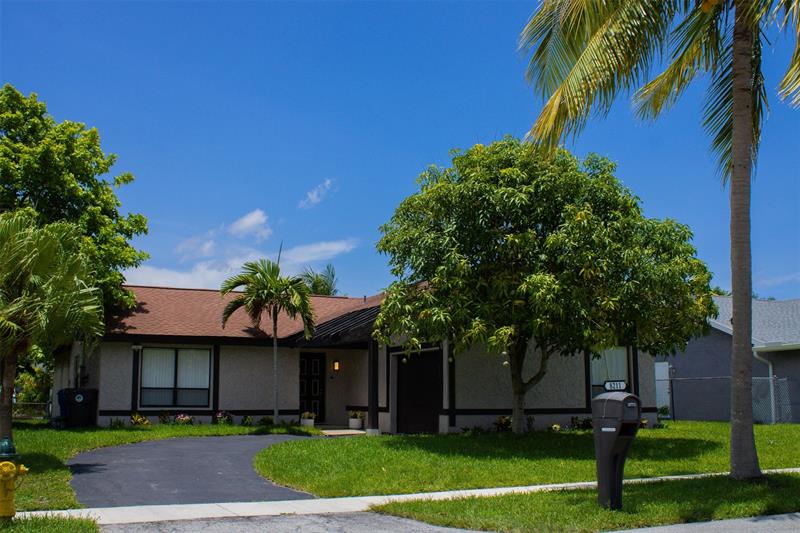 Image 2 of 6 For 8211 13th Ct