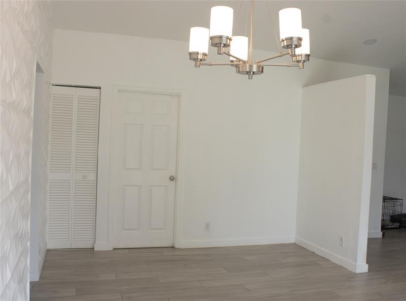 Image 4 of 6 For 8211 13th Ct