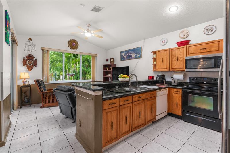 Image 8 of 38 For 3264 22nd Avenue