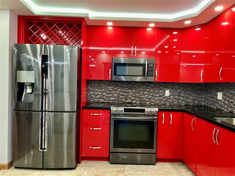 Details for 180 12th Ave  16b, Hallandale Beach, FL 33009