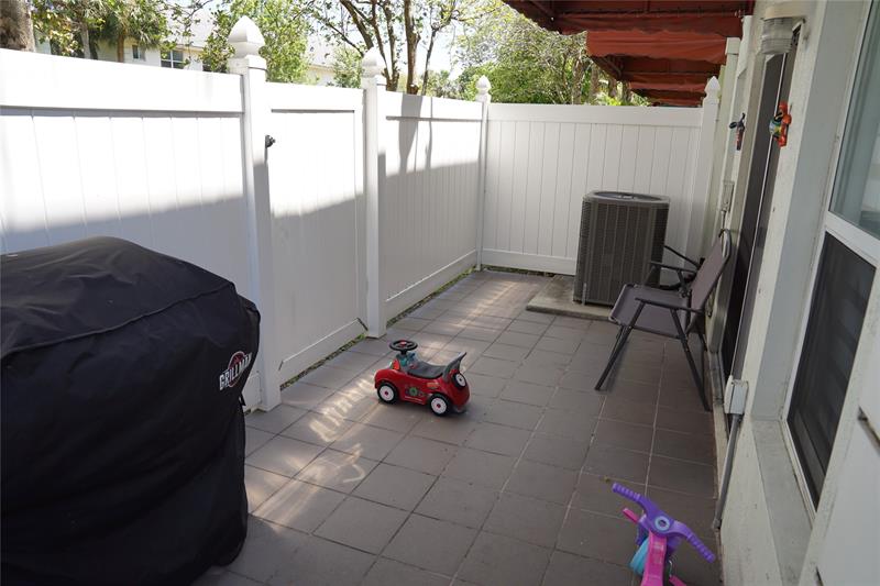 Image 17 of 45 For 3024 30th Way  3024