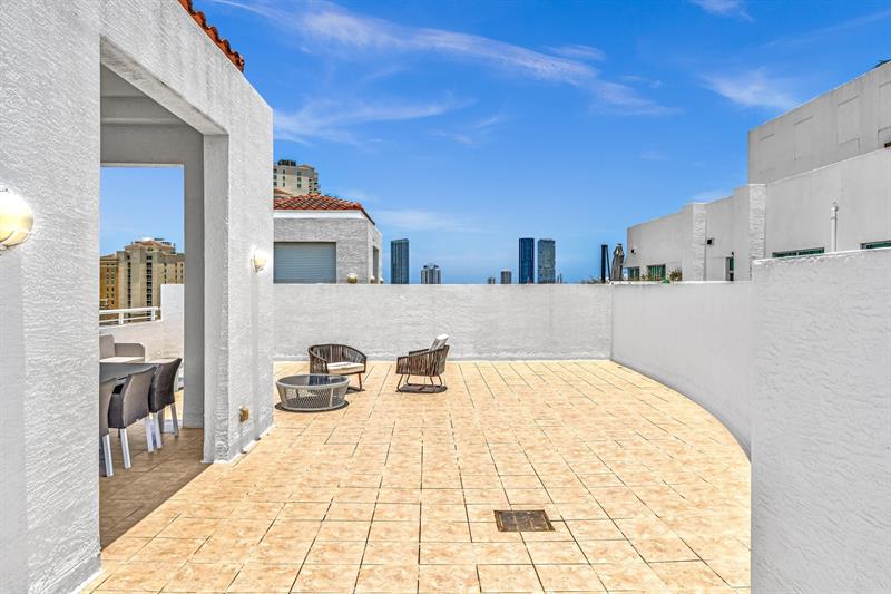 Image 29 of 70 For 3131 188th Street  2-1201