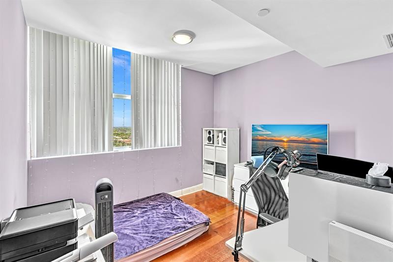 Image 42 of 70 For 3131 188th Street  2-1201