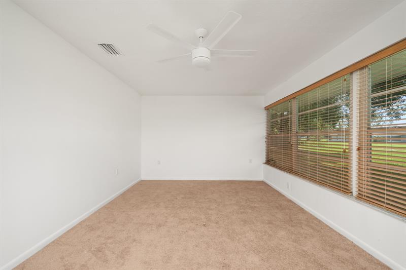 Image 17 of 37 For 5223 Placid Lakes Blvd