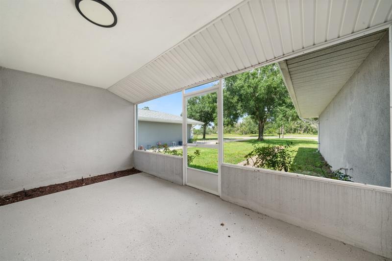 Image 8 of 37 For 5223 Placid Lakes Blvd